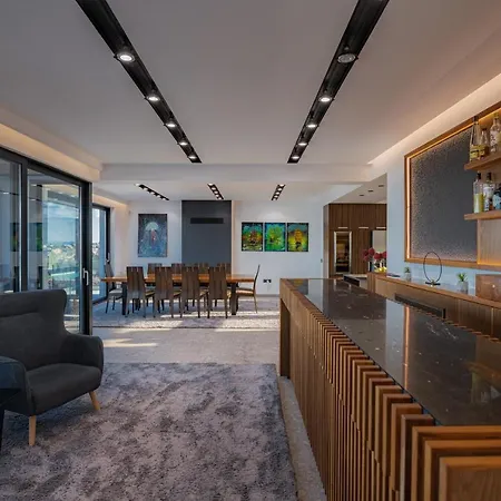 Villa Blueline