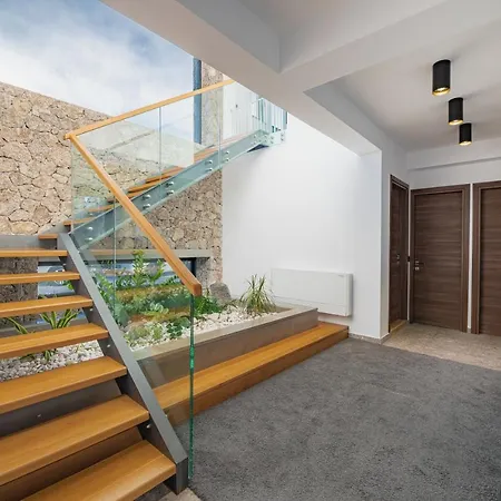 Blueline Villa *